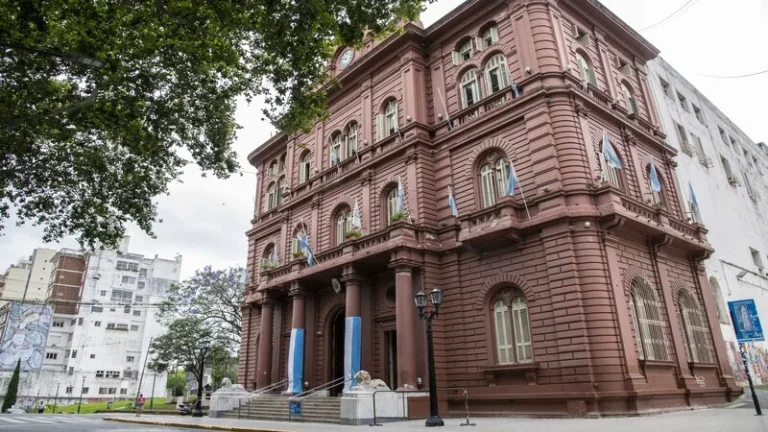 Un proyecto propone una nueva forma de ingreso a la Municipalidad de Rosario