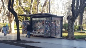 Puestos de diarios y revistas podrán prestar servicio de correo