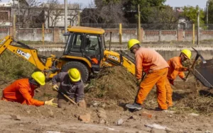 Obra pública: más de 20 mil puestos en riesgo en Santa Fe