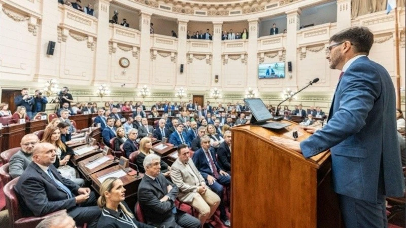 Pullaro abre el año legislativo con foco en la reforma electoral.