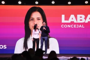 pullaro apoyó a Carolina Labayru