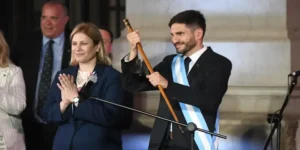 Pullaro lidera el ranking de gobernadores, con un 61,9% de imagen positiva