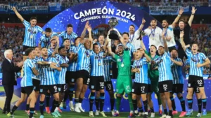 Racing campeón de la Copa Sudamericana 2024.