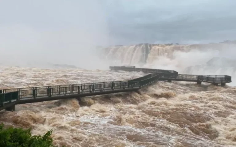 Cataratas: confirmaron la reconstrucción de las pasarelas