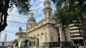 Recorrido guiado en la Catedral: Belgrano y la bandera en Rosario