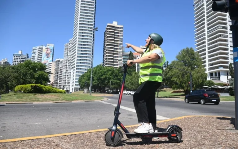 Recorridos guiados en monopatín eléctrico por Rosario