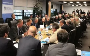 Reunión del Consejo del Salario Mínimo y protestas