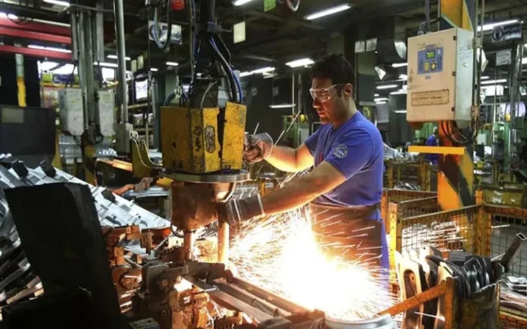 Revelan que la industria cayó un 11,2% interanual en junio