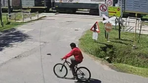 abuso sexual vía pública Roldán