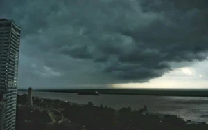 Rosario bajo alerta amarilla por tormentas fuertes 