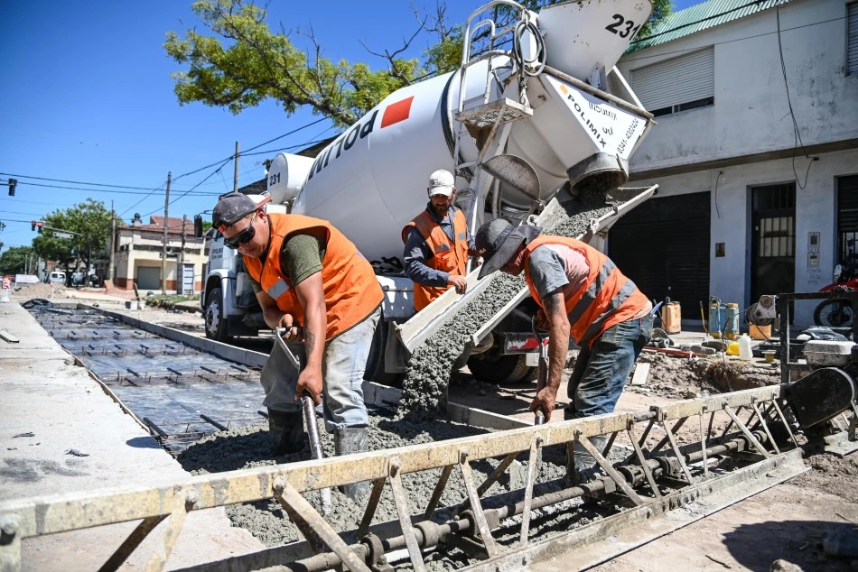 Rosario pavimentó más de 500 cuadras y batió su récord histórico.