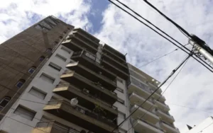 Rosario: ruidos molestos y uso indebido del espacio público en el ranking de reclamos en los edificios