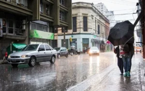 Rosario triplicó el promedio de lluvias del mes en 36 horas