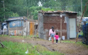 Rosario: una familia necesitó en noviembre $921.411 para no ser pobre