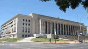 El Gobierno habilitó a la SIGEN para auditar a las universidades nacionales