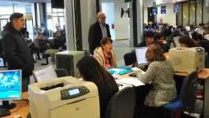 Santa Fe se ubica entre las provincias con menos empleados públicos del país