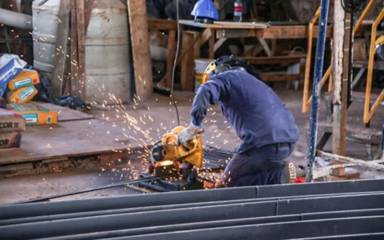 Santa Fe: La industria perdió más de 10.000 puestos laborales en 2024