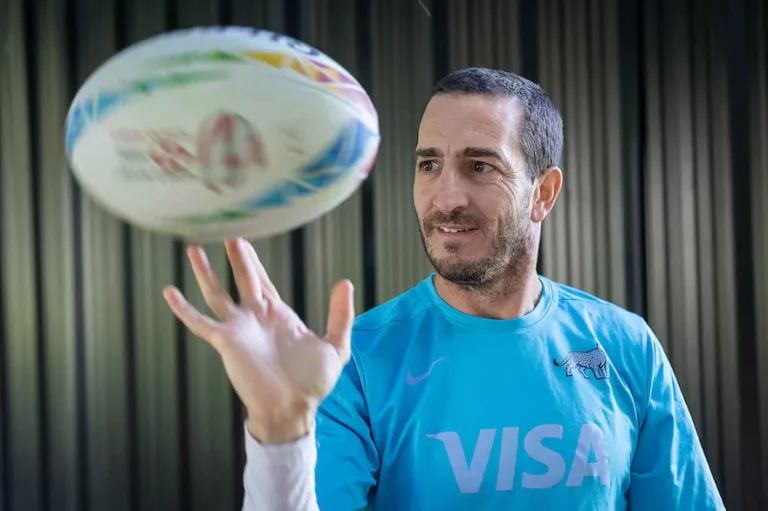 Santiago Gómez Cora se refirió al clima en el Stade de France