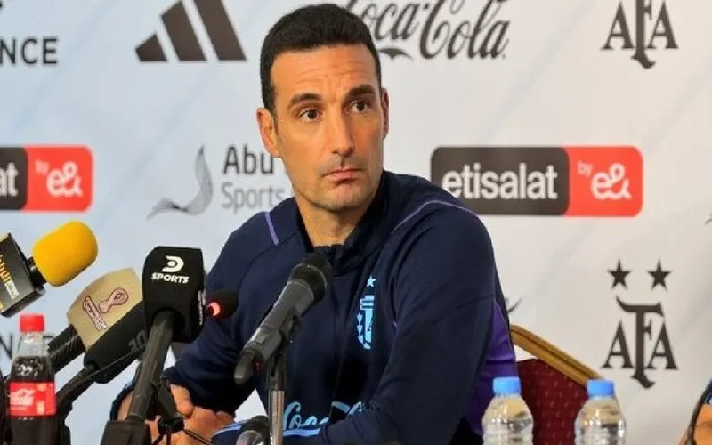 El entrenador de la selección argentina dialogará con los periodistas en horas del mediodía. Se espera que dé indicios del equipo para el próximo encuentro. 