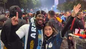 Sharon y Moisés, la pareja que rompe las acusaciones de racismo contra la Argentina
