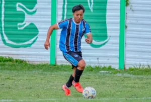Shintaro Takahashi, el joven futbolista japonés que sueña triunfar en el fútbol argentino