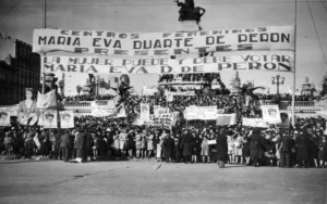 Se cumplen 72 años del primer voto femenino