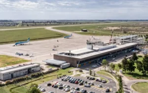 Se define el cierre del Aeropuerto de Rosario por cien días