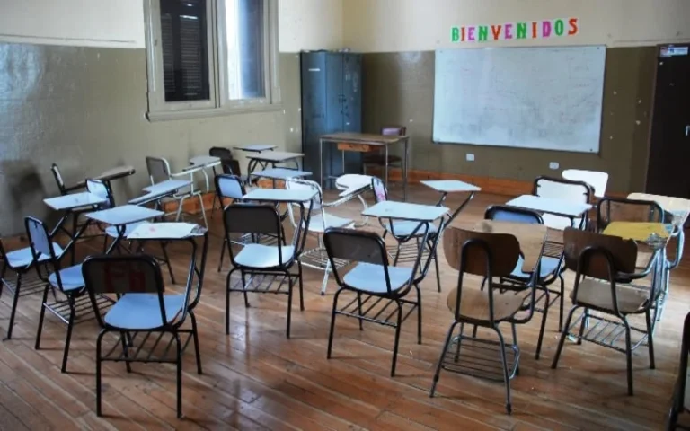 Se descontará el día a los docentes que se sumen al paro de este jueves