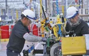 La economía se hundió 3,4% durante la primera mitad del año