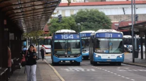 Se levantó el paro de colectivos en el AMBA.