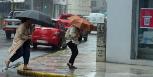 Cielo nublado y ráfagas de viento en Rosario