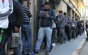 https://rosariolaciudad.com.ar/empleo-las-contrataciones-descendieron-al-peor-nivel-desde-2002/