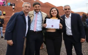 Se realizó el acto de colación de la Escuela de Oficios de la UNR