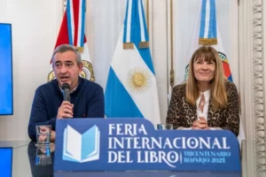 feria del libro edición tricentenario