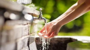 Baja presión de agua en varias zonas de Rosario.