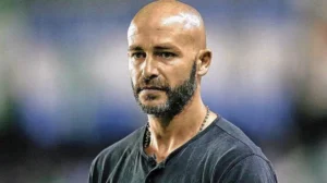 Sebastián Méndez reemplazará a Mauricio Larriera en Newell's.