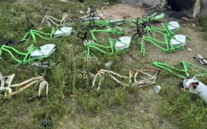Secuestraron 13 cuadros de bicicletas públicas en zona oeste