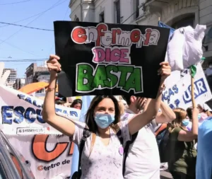 Semana de protestas de la salud en Rosario por salarios.