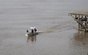 Sigue la búsqueda del joven que se cayó al río en Puerto Norte