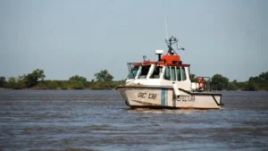 policía desaparecido en el río Paraná