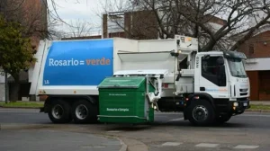 Camiones de recolección de residuos en Rosario detenidos