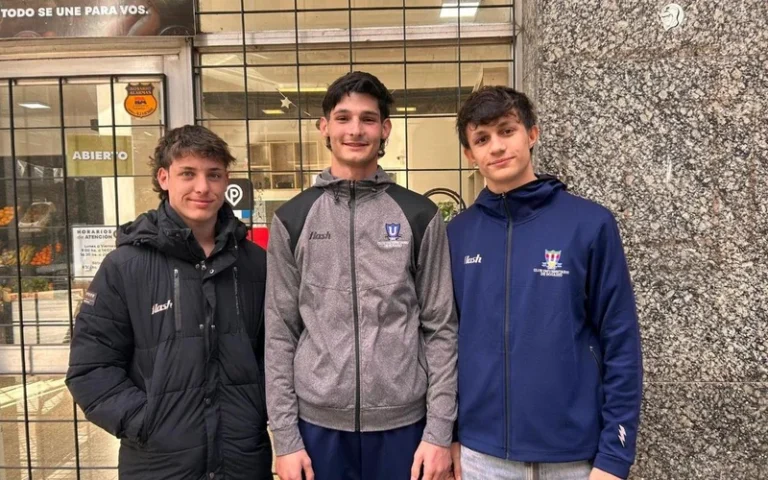 Solidaridad en Rosario: Tres rugbiers le salvaron la vida a un hombre con maniobras de RCP