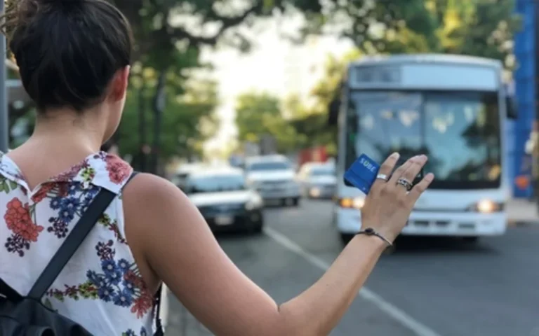 Subsidios: empresas de colectivos advierten sobre interrupciones del servicio en septiembre