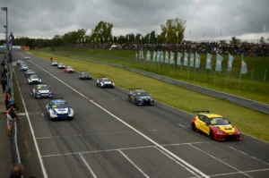 Se llevó a cabo el TCR South America en el autódromo de Rosario.