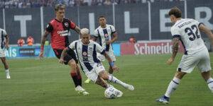 Talleres no dura nada y Newell's convierte tres goles