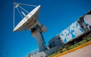 Telecomunicaciones: El gobierno le quita a ARSAT y ENACOM 100 MHz de espectro