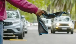 Estacionamiento medido: proponen perdón de multa por trapito