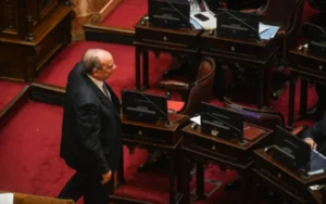 Tensión en el Senado: Una senadora K acusó a Francos de “mentiroso” y el jefe de Gabinete se fue del recinto