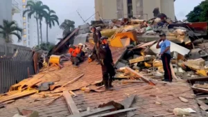 Protestas por la lenta ayuda oficial tras los terremotos en Venezuela