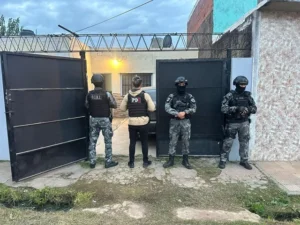 DETENIDOS EN VILLA GOBERNADOR GÁLVEZ